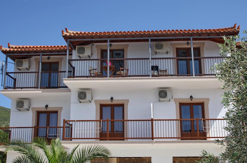 Giasemi Apartments Skopelos Town Exterior foto