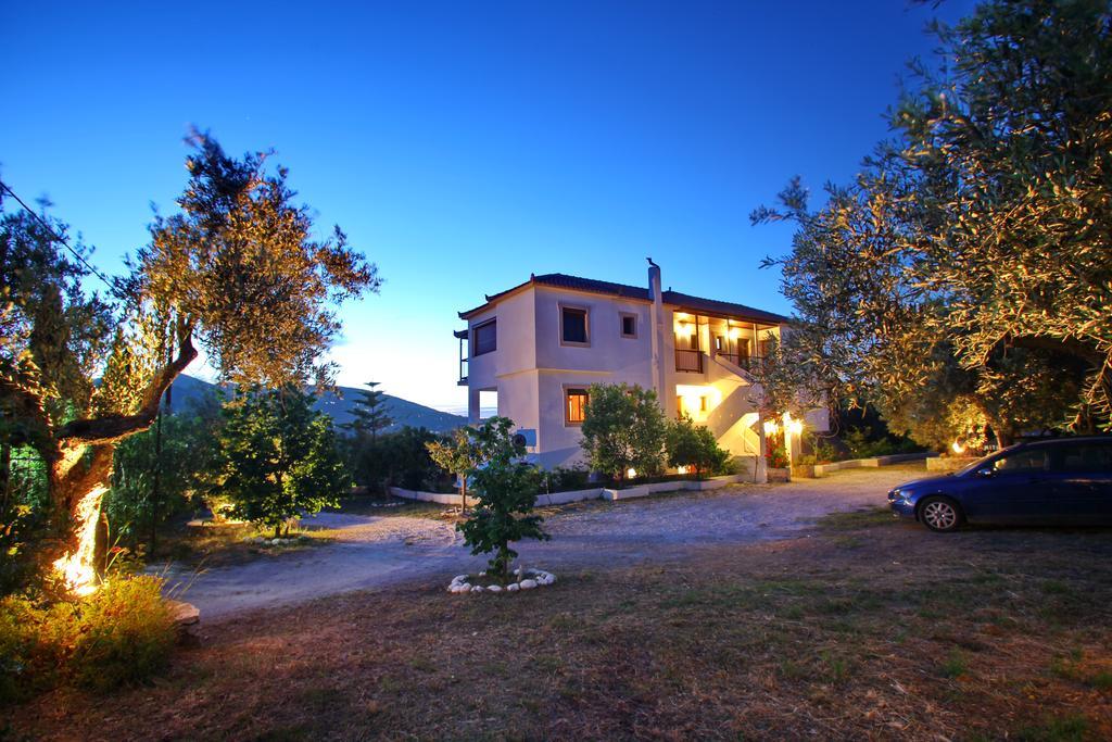 Giasemi Apartments Skopelos Town Exterior foto