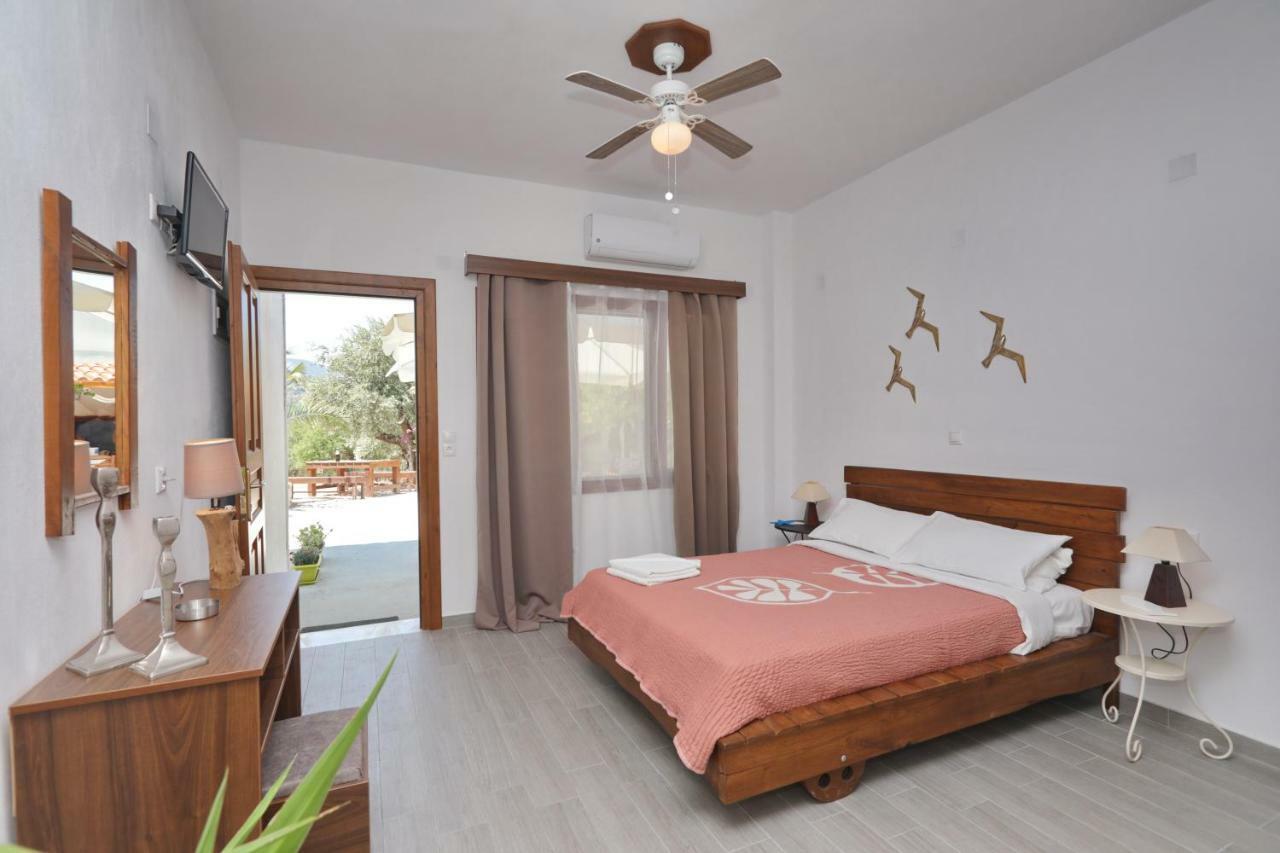 Giasemi Apartments Skopelos Town Exterior foto