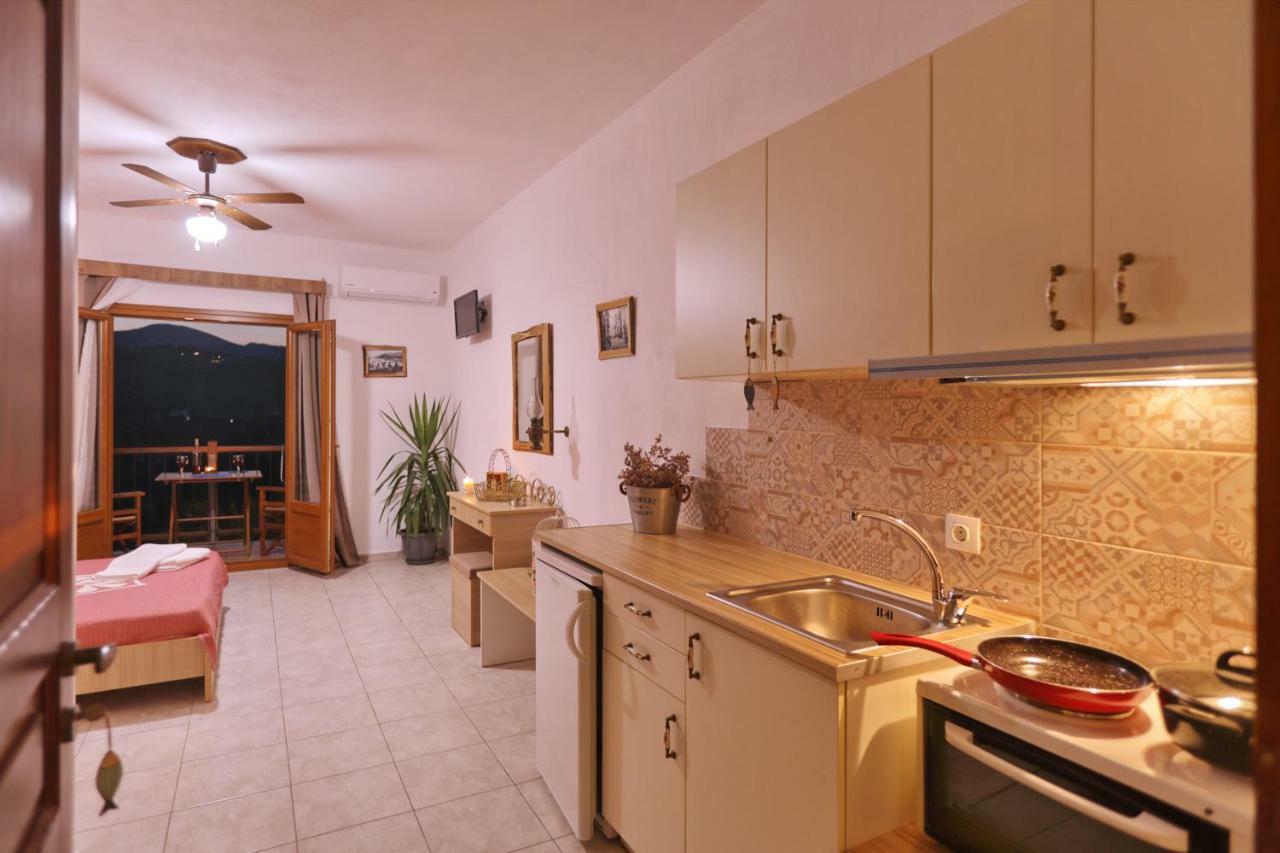 Giasemi Apartments Skopelos Town Exterior foto