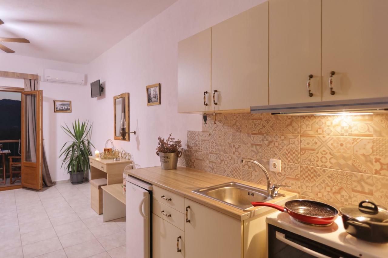 Giasemi Apartments Skopelos Town Exterior foto